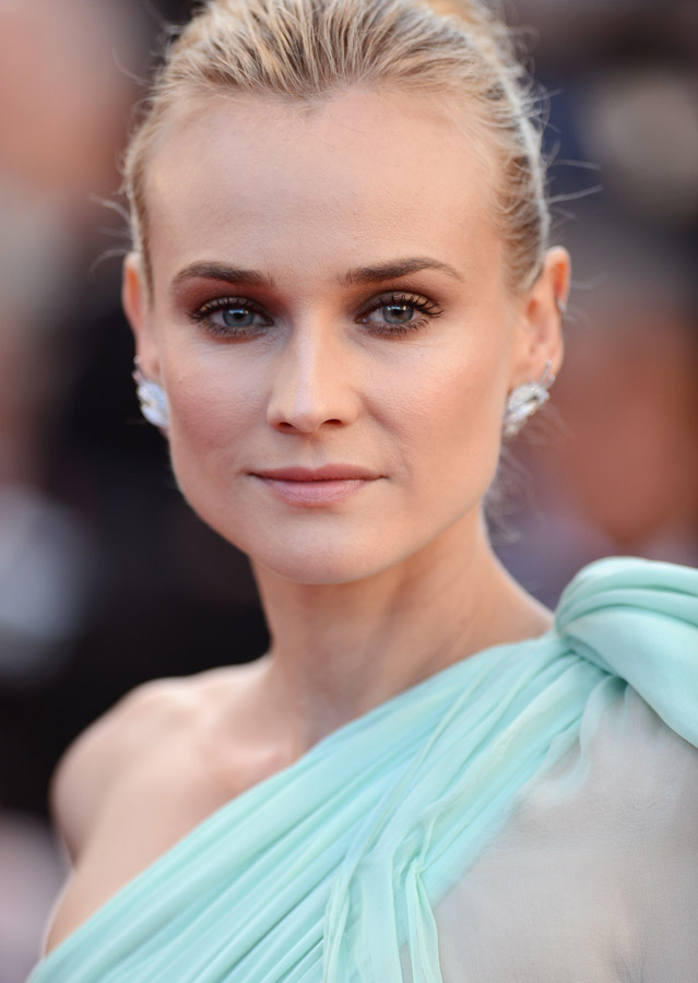 Diane Kruge con un vestido de Giambattista Valli en el festival de Cannes