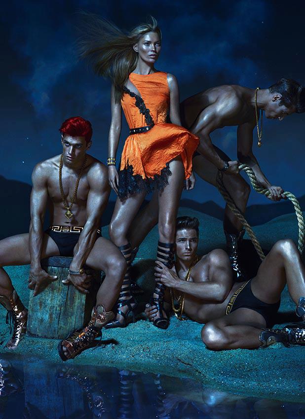 Kate Moss, imagen de la colección Primavera Verano 2013 de Versace