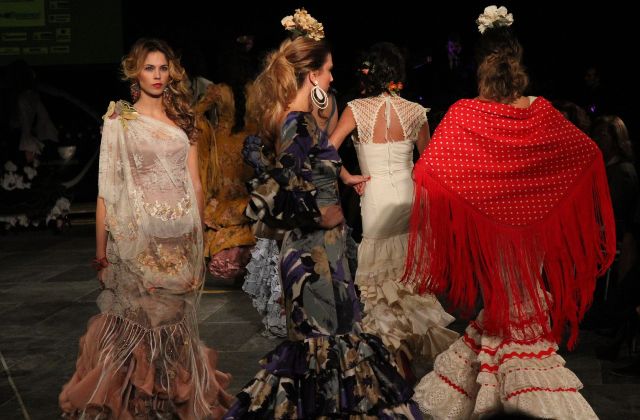 La pasarela flamenca Simof 2013 arranca con Ecoflamenca