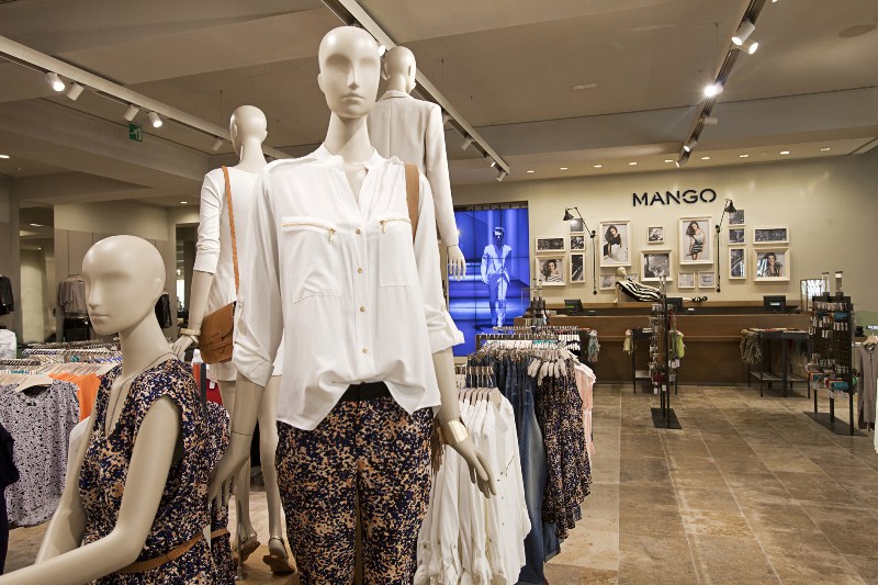 Mango abre en Barcelona su tienda más grande de España