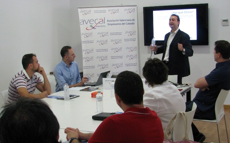 Calzado Español Made In Spain vende en China.