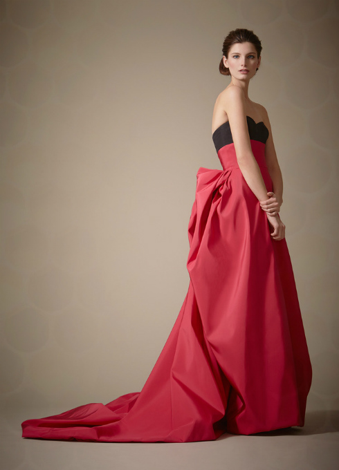 EL VESTIDO DE CAROLINA HERRERA QUE ELIGIÓ TAYLOR SWIFT EN LOS GLOBOS DE ORO 2014