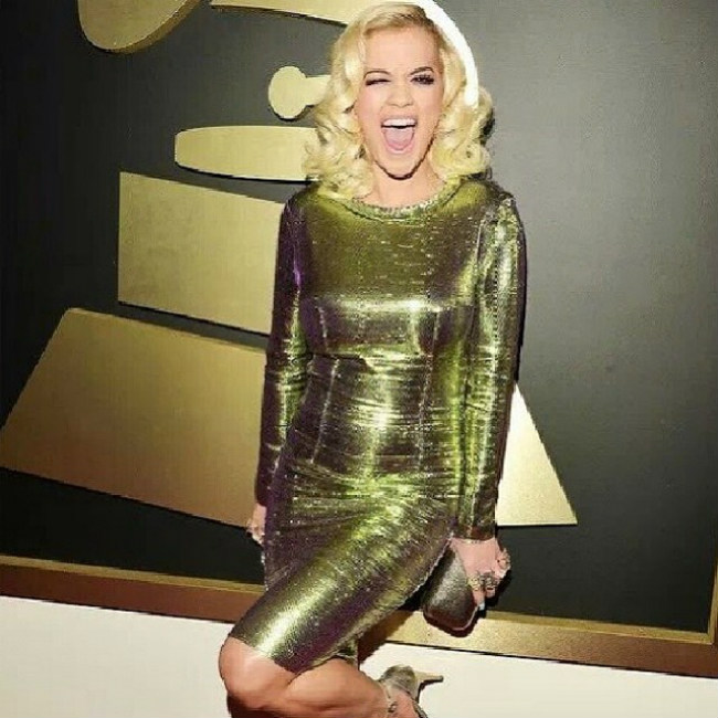 Rita Ora en los Premios Grammy 2014