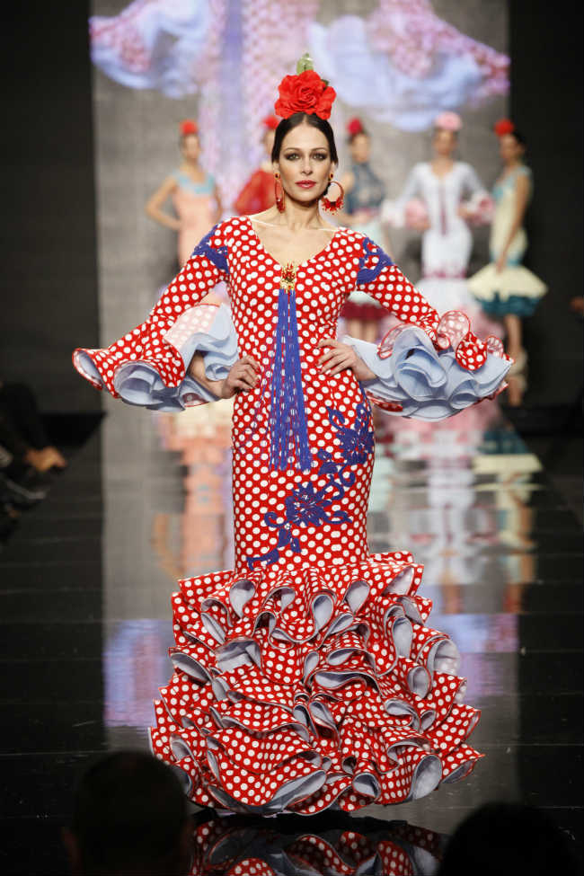 Resaltar Raramente Mathis Los mejores trajes de flamenca de lunares para la feria de abril 2014 -  Modalia.es