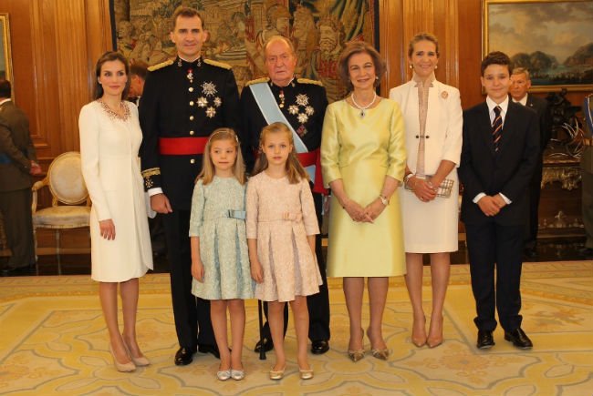 letizia reina españa vestido blanco felipe varela 