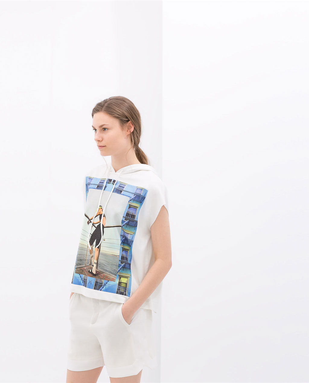 Rebajas de Zara mujer, los “must have” en camisetas estampadas verano 2014 con las últimas tendencias Modalia.es