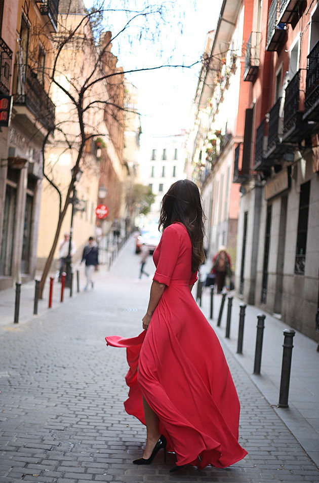 Sara vestido rojo de Dolores Promesas en su blog -