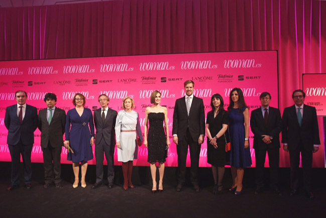 reina premios woman 1
