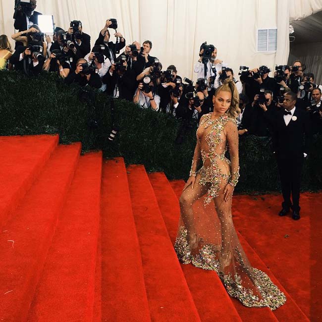 El vestido transparente de Beyoncé en la gala del MET 2015 