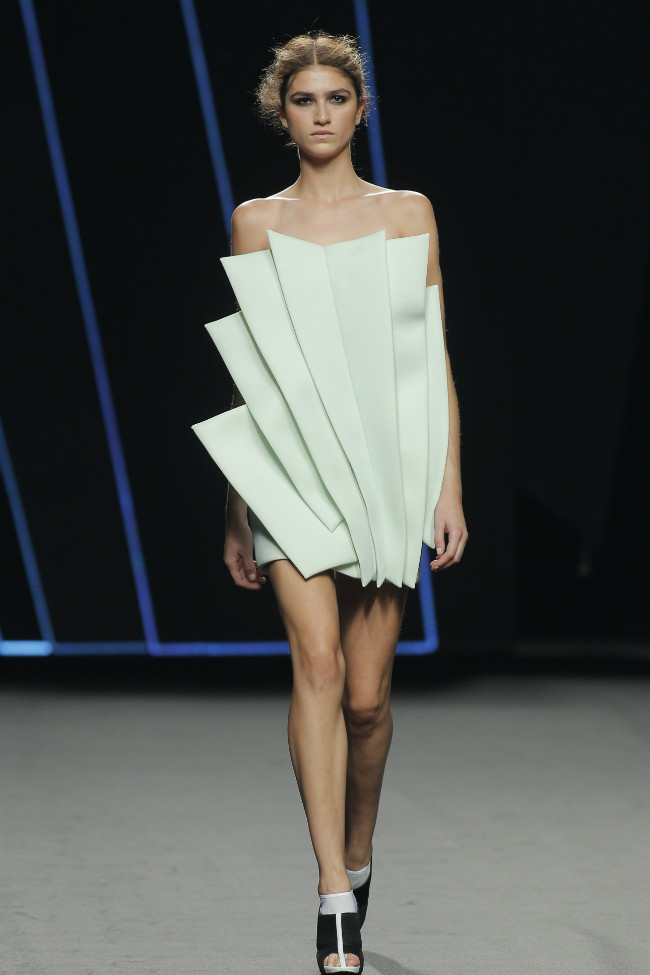 AMAYA ARZUAGA MBFW MADRID SS2016 16