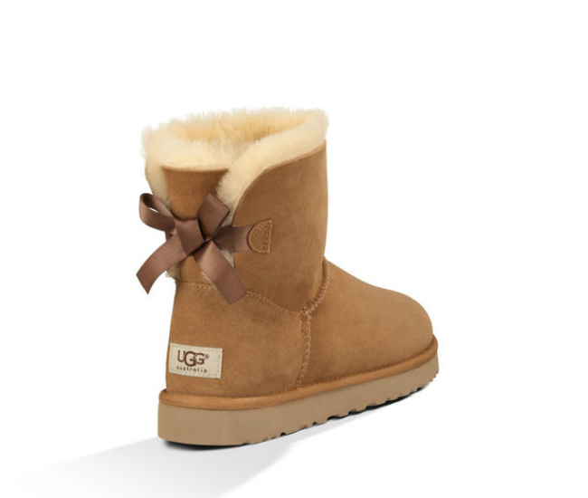 UGG MARRÓN CAMEL CON LACITO ATRÁS 1