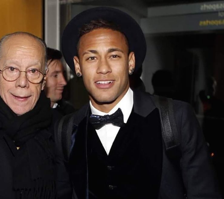 neymar con gorro