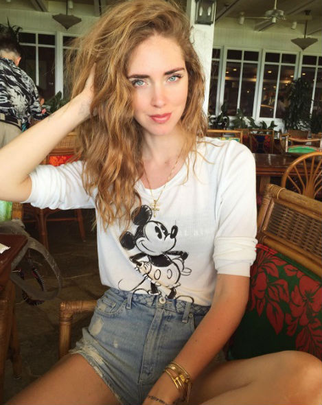 chiara ferragni camiseta mickey mouse