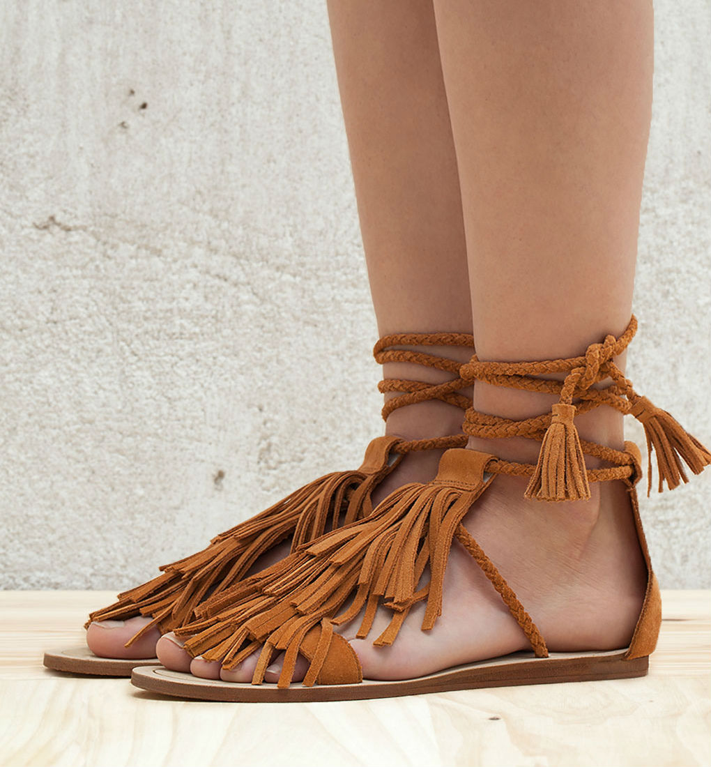 sandalias de flecos bershka