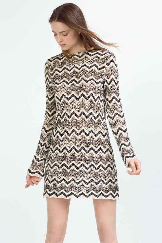 vestido estampado zig zag zara