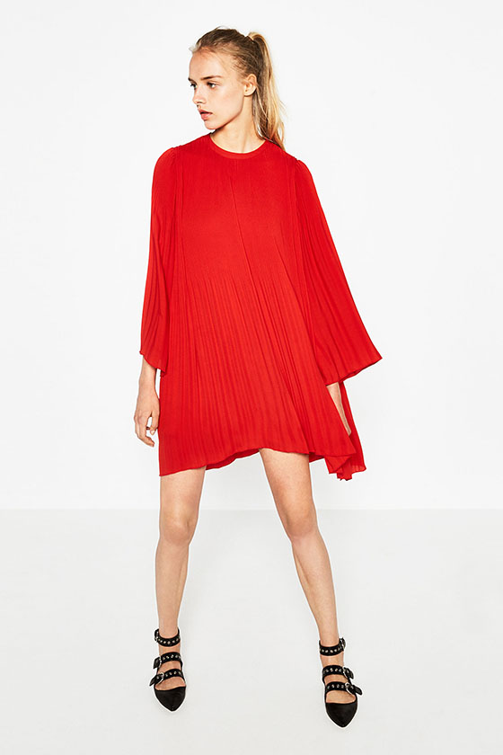 vestido-aplisado-rojo-ancho-moda