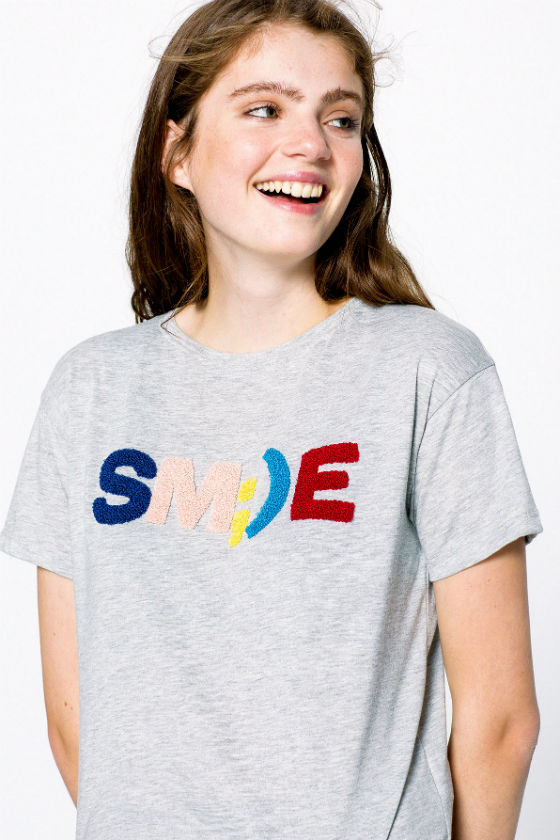 camiseta smile pull and bear