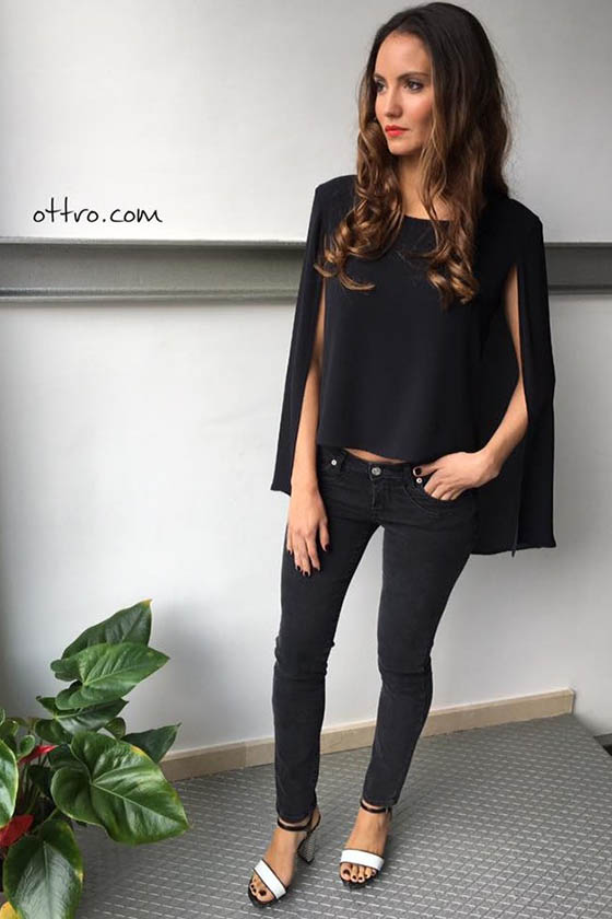 blusa capa negra gasa moda ottro