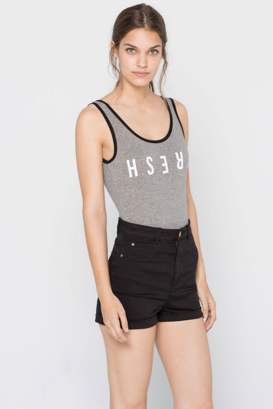 body gris texto pull and bear