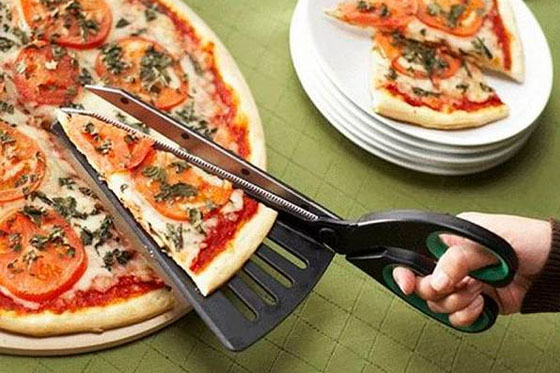 Invento raro util tijeras corta pizza