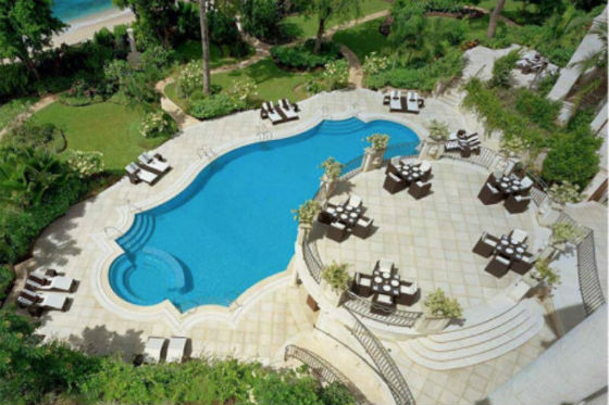 piscina-mansion-rihanna-barbados