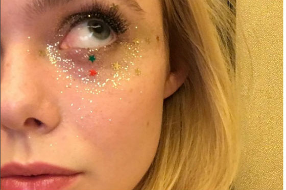 Copia el maquillaje glitter de Elle Fannig