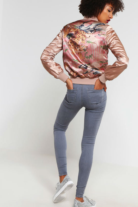 bomber estampada zalando