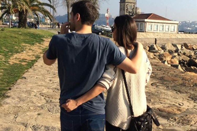 sara carbonero iker casillas corto