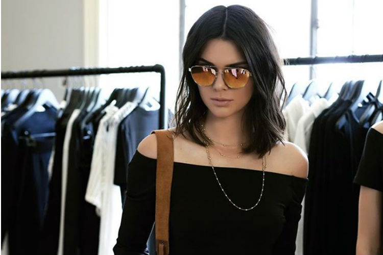 Kendall y Kylie Jenner lanza línea de gafas de sol