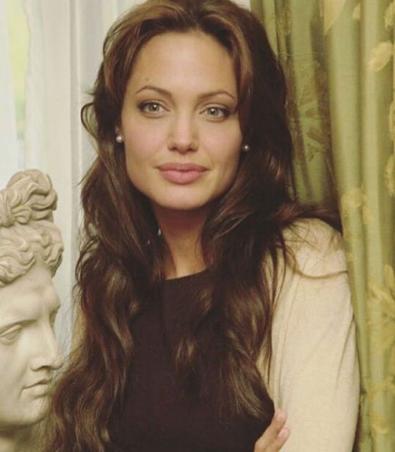 Angelina Jolie, embajadora de la firma de perfumes Guerlain