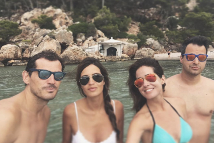 sara carbonero vacaciones menorca