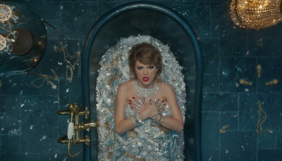bañera de diamantes Taylor Swift videoclip