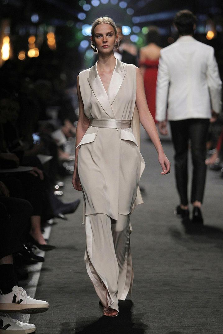 pedro del hierro mbfwm