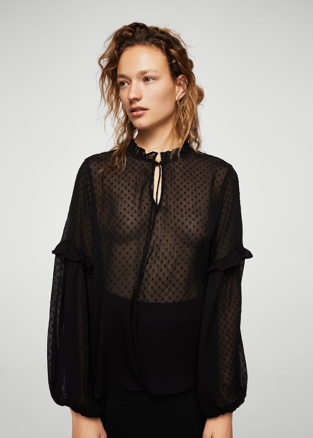 blusa negra plumeti