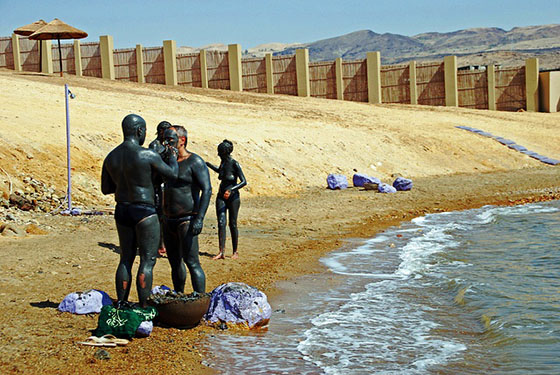 turistas mar muerto 
