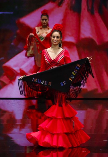 Aurora Gaviño moda flamenca