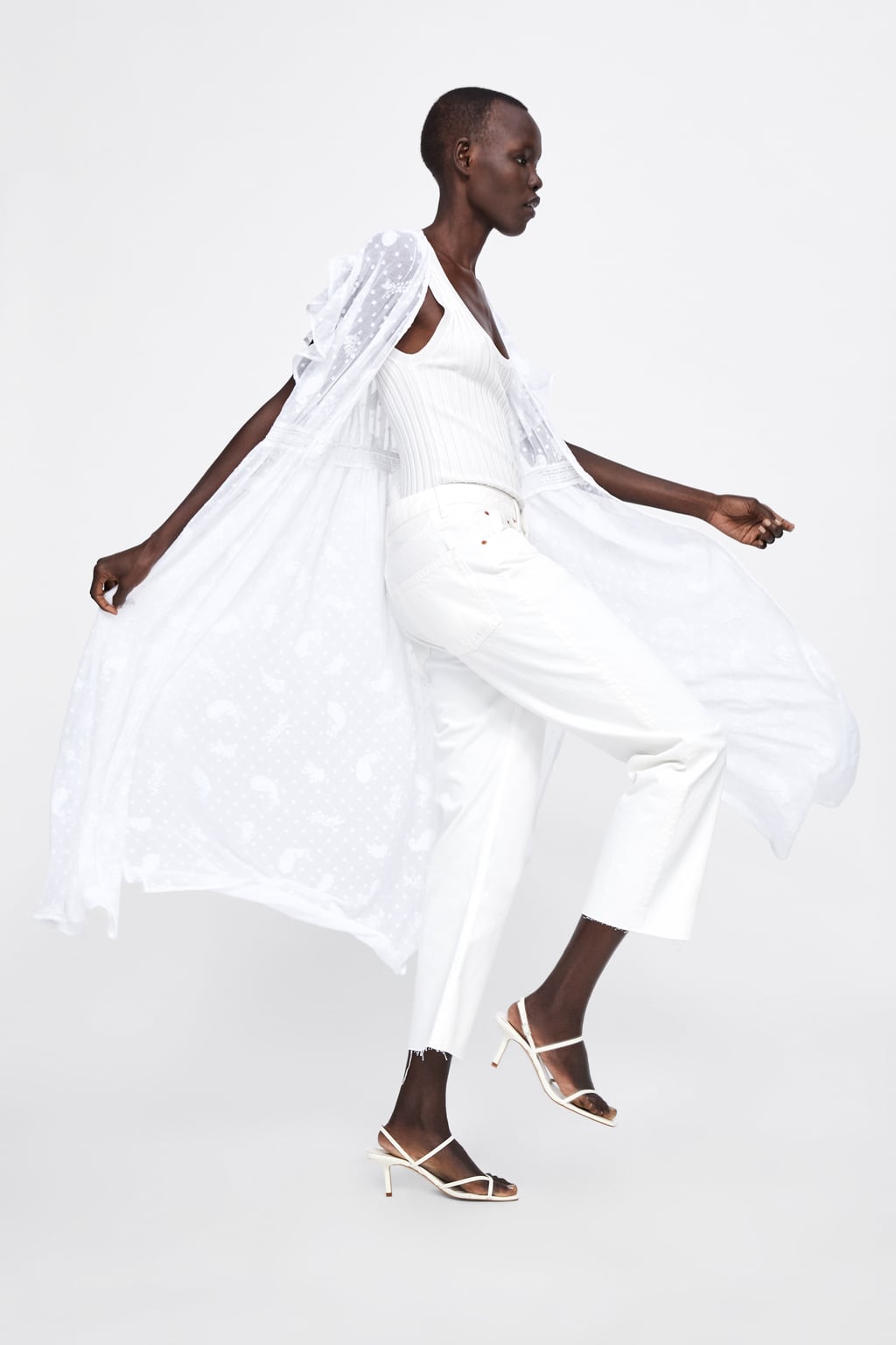 El color blanco, protagonista en la colección 2019 mujer - Modalia.es