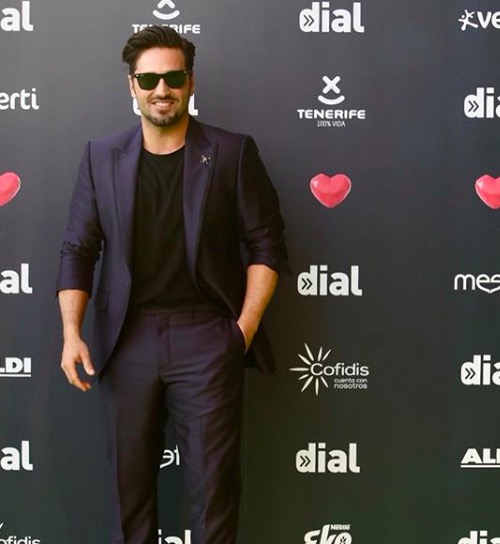 Famosos premios Dial