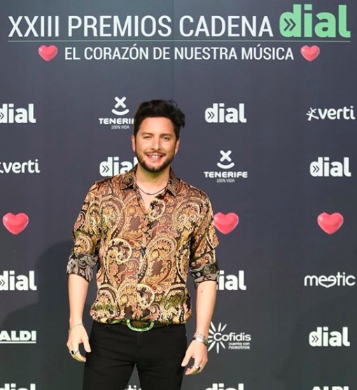 Famosos premios Dial