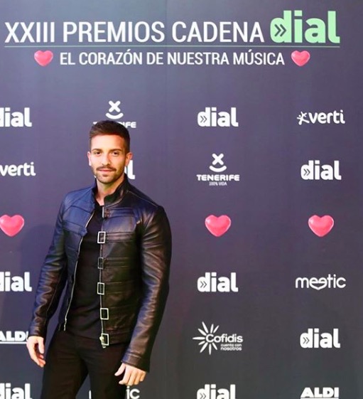 Famosos premios Dial