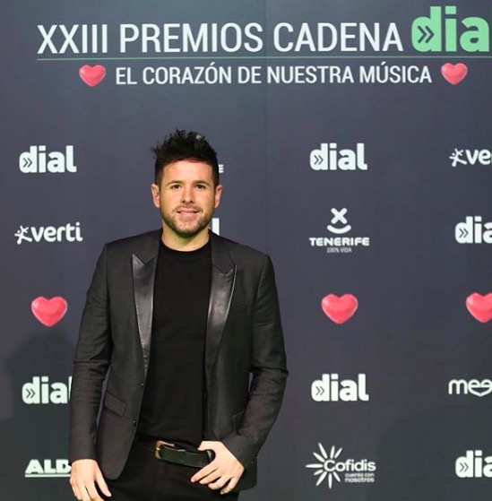 Famosos premios Dial