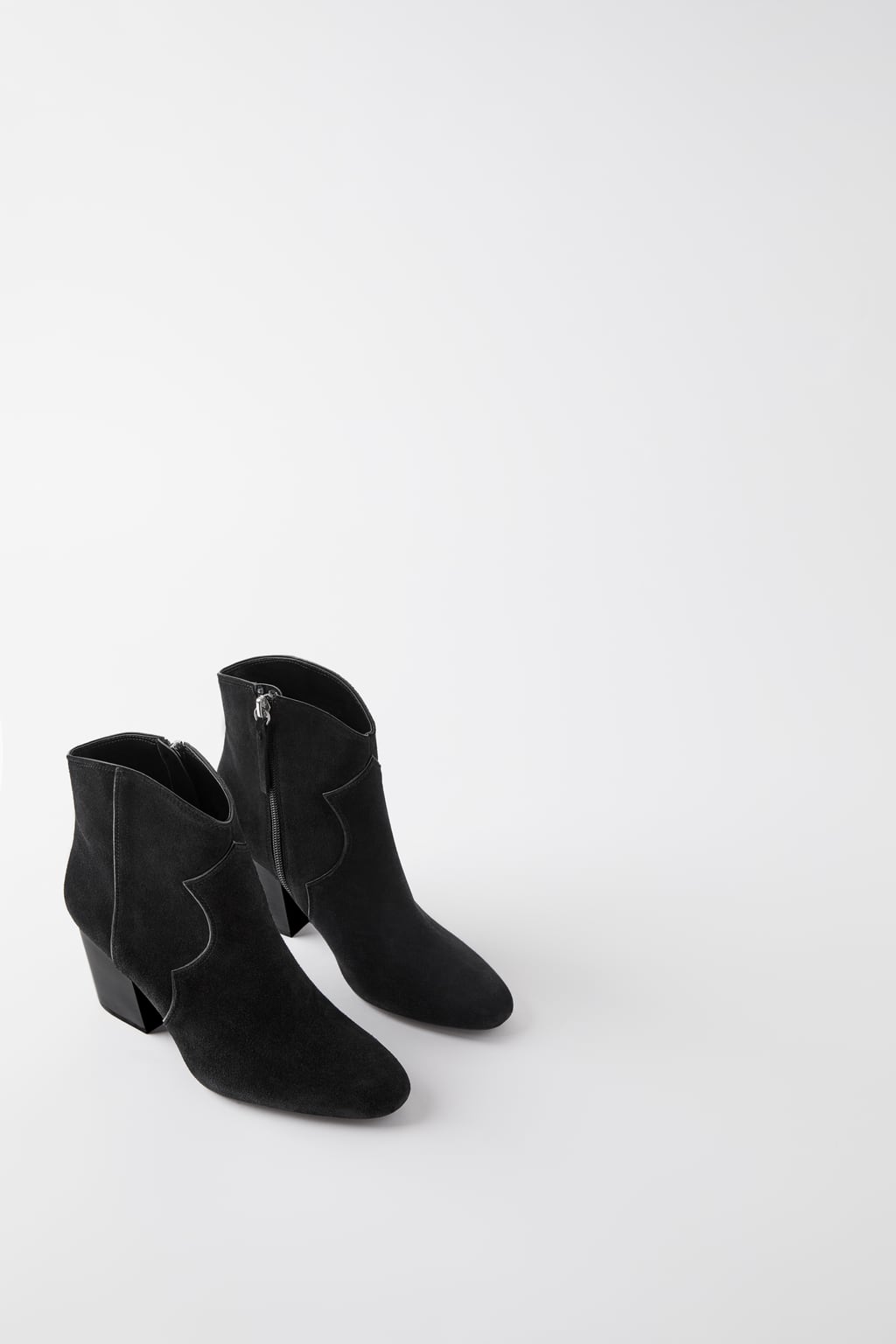 envío vistazo Tratamiento Botines de mujer Zara 2019, las tendencias del otoño en calzado. Cowboy,  camperos y metalizados - Modalia.es