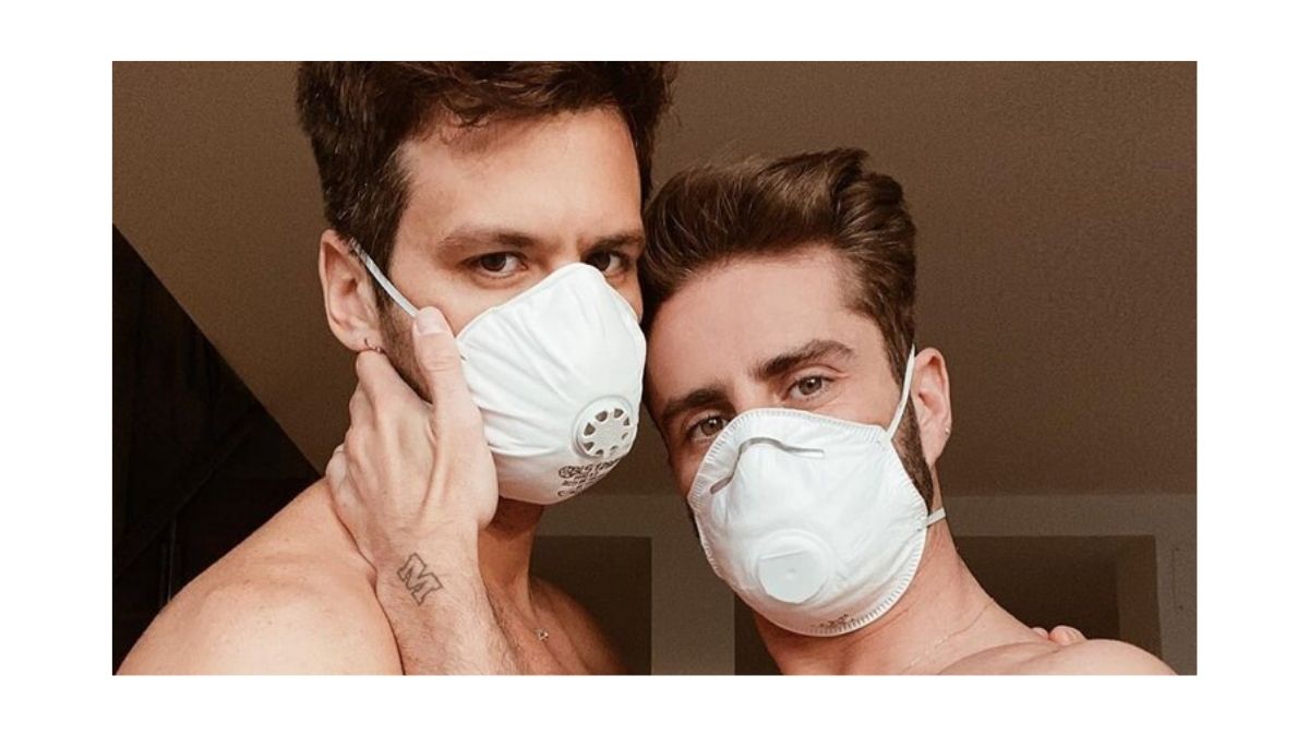 Pelayo Díaz causa polémica por su publicación con mascarilla