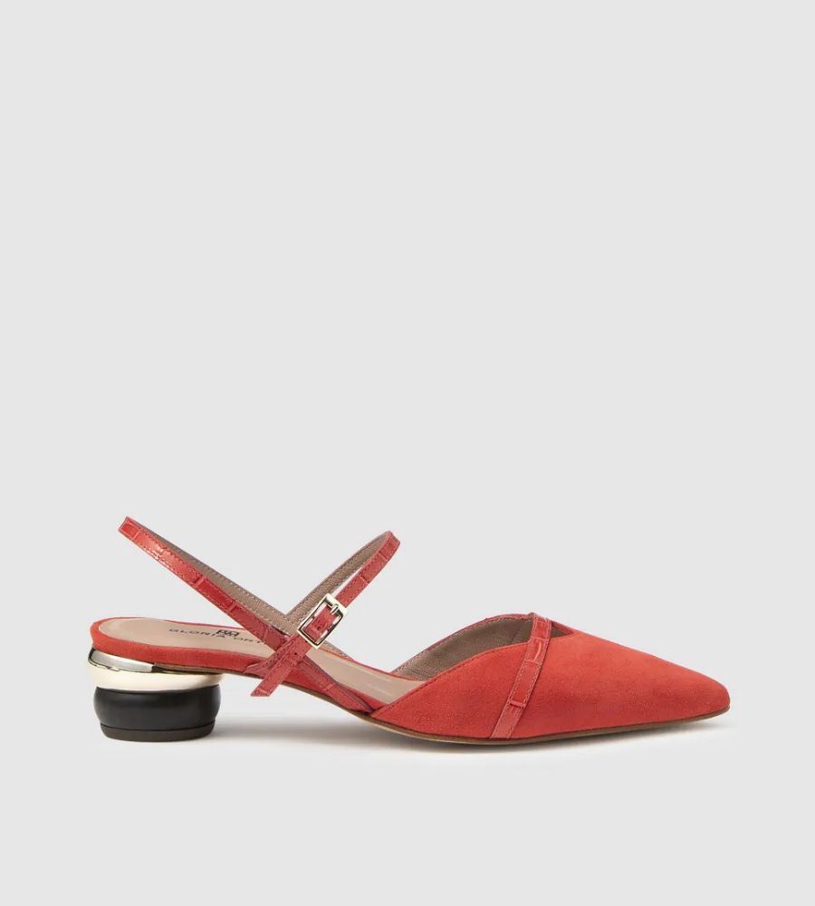 Zapatos de salón de mujer Gloria Ortiz de piel en color rojo