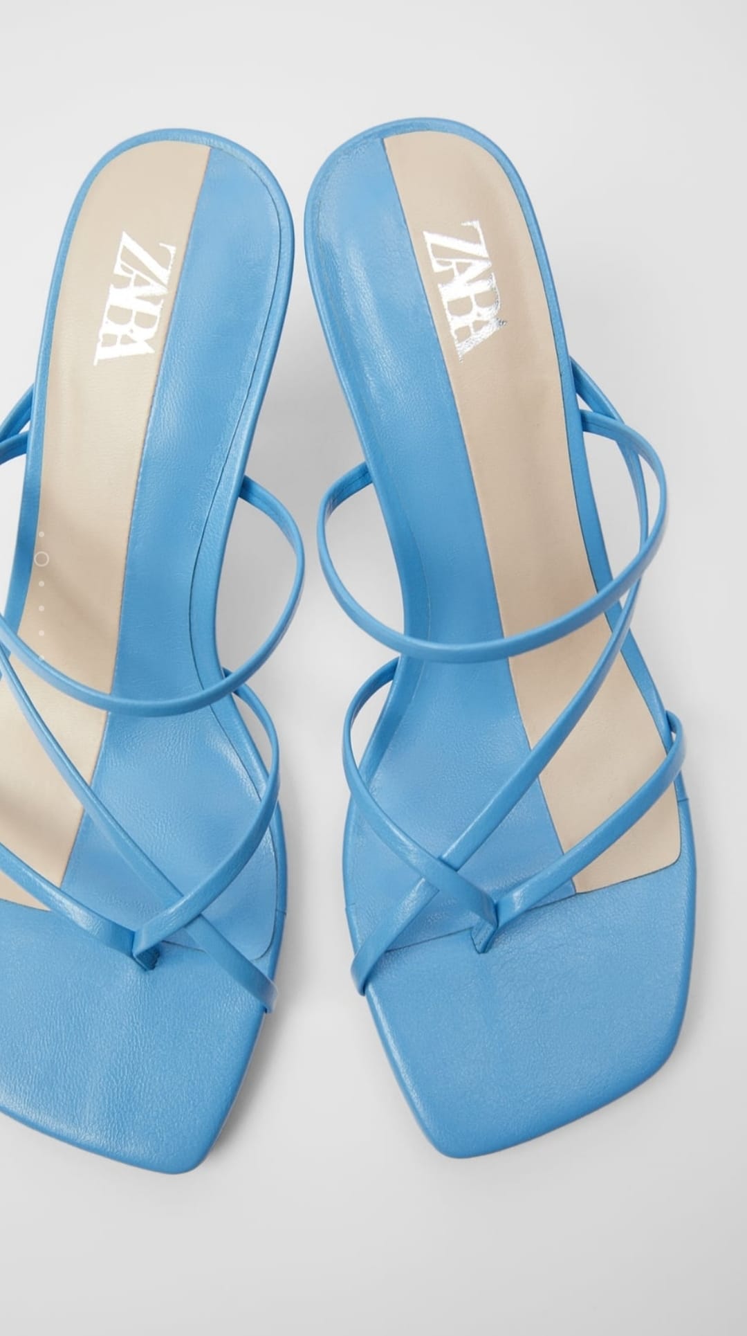 Las sandalias de tacón bajo: tendencia absoluta - Modalia.es