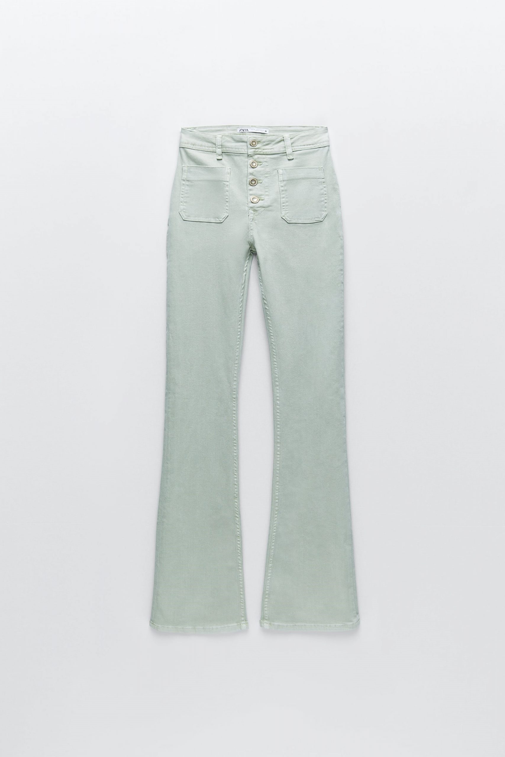 Jeans Z1975 flare, de Zara (25,95€)