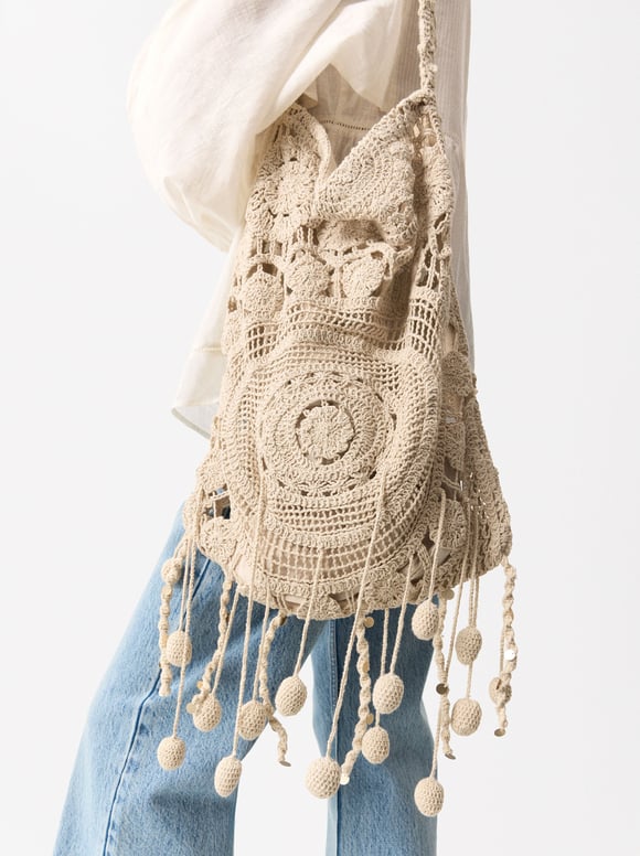 Bolso de hombro de crochet  de la nueva colección de Parfois.